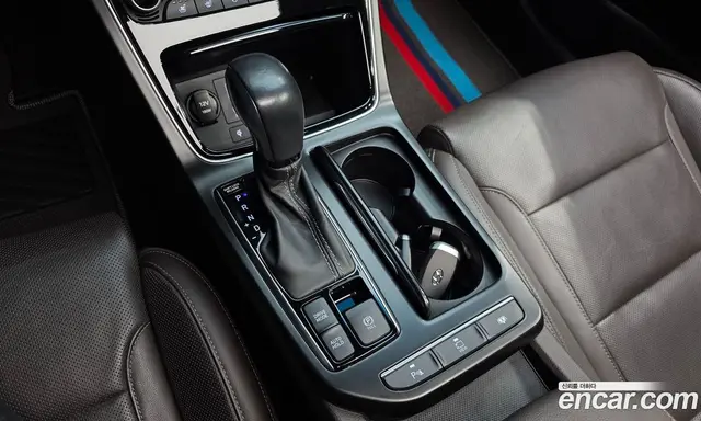 Hyundai Grandeur 2019 2.4 автомат (гидро), миниатюра 12