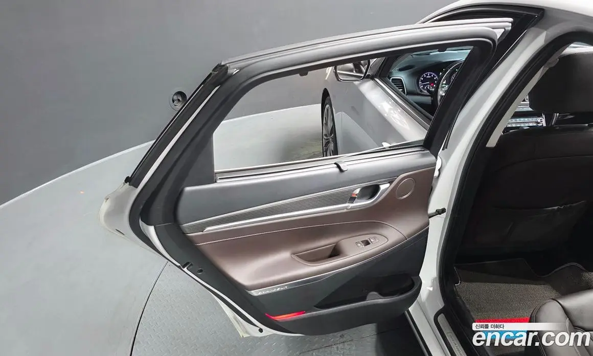 Hyundai Grandeur 2019 2.4 автомат (гидро), фото 15