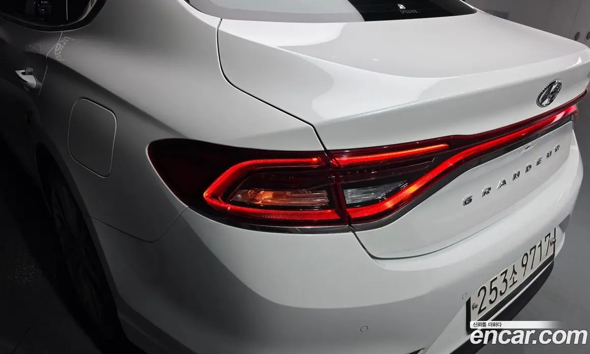 Hyundai Grandeur 2019 2.4 автомат (гидро), фото 9