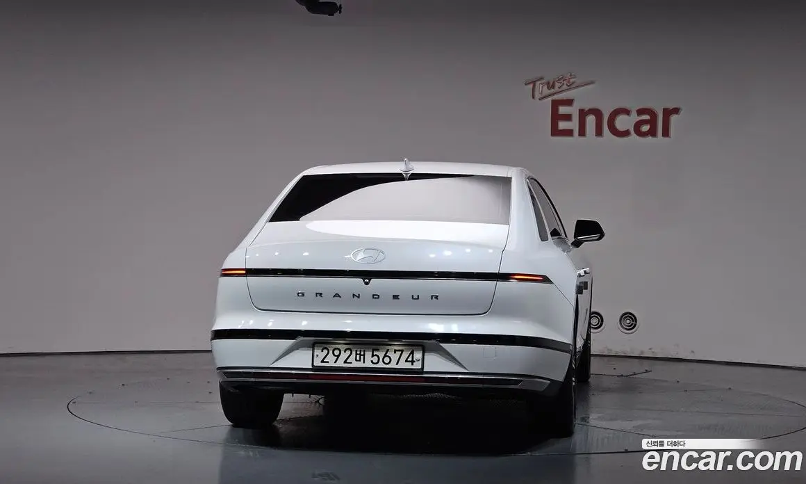 Hyundai Grandeur 2023 2.5 автомат (гидро), фото 3 Hyundai Grandeur 2023 2.5 автомат (гидро), фото 3
