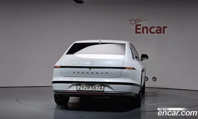 Hyundai Grandeur 2023 2.5 автомат (гидро), миниатюра 3 Hyundai Grandeur 2023 2.5 автомат (гидро), миниатюра 3