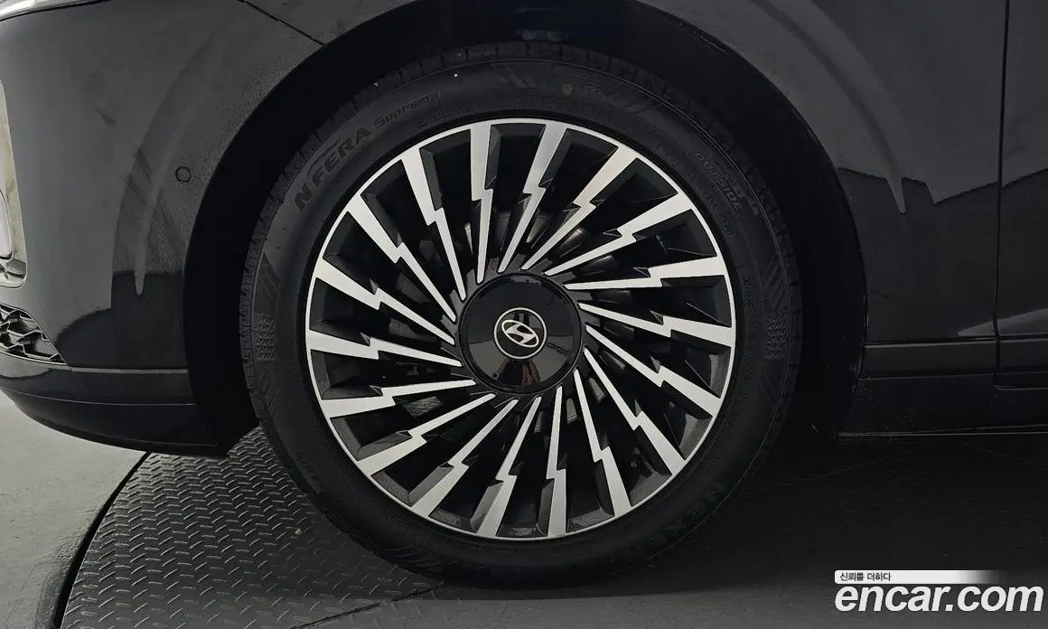 Hyundai Grandeur 2023 1.6 автомат (гидро), фото 4