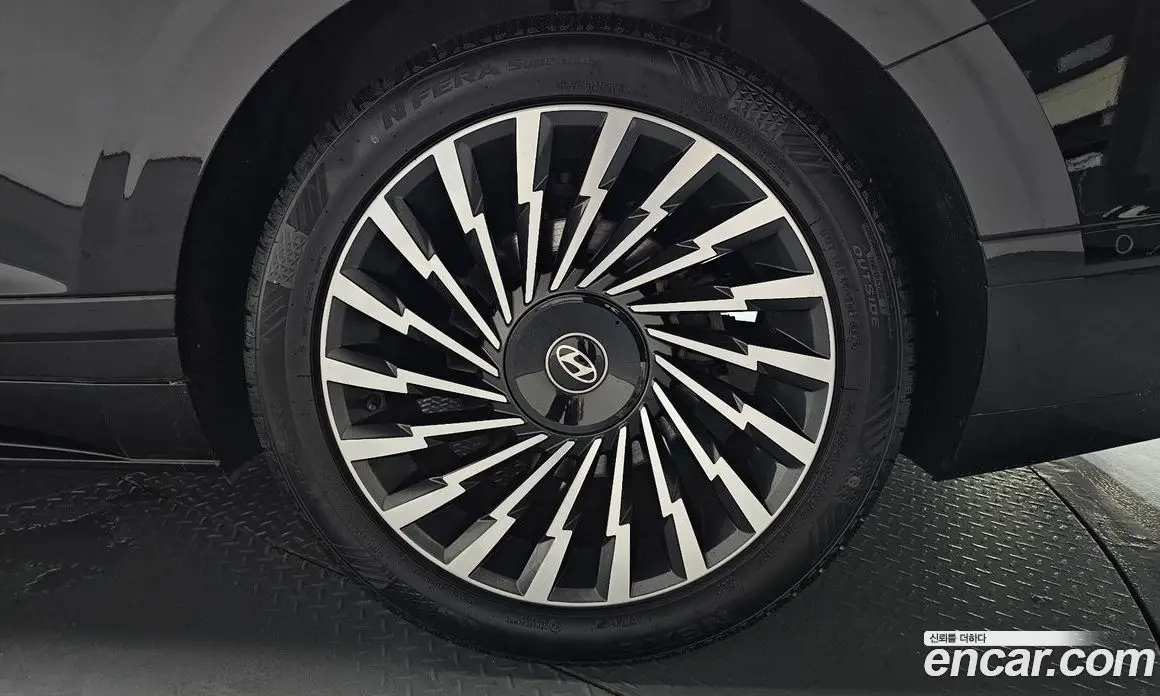 Hyundai Grandeur 2023 1.6 автомат (гидро), фото 6