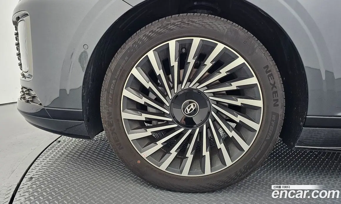 Hyundai Grandeur 2025 1.6 автомат (гидро), фото 5