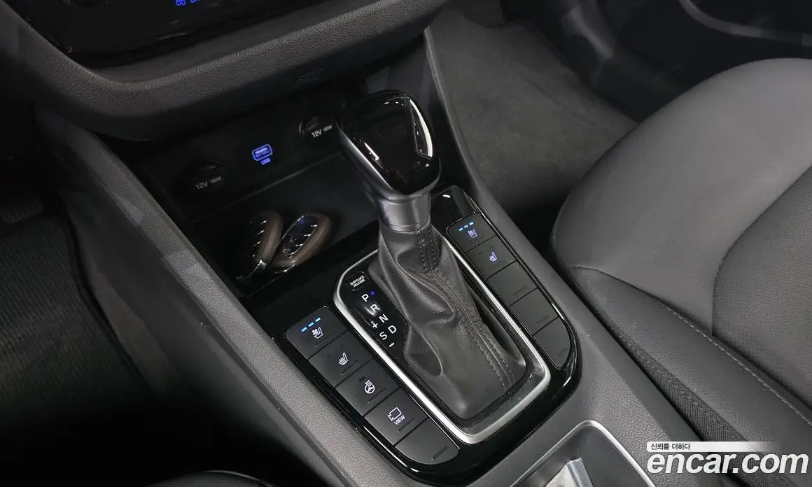 Hyundai Ioniq 2019 1.6 автомат (гидро), фото 12 Hyundai Ioniq 2019 1.6 автомат (гидро), фото 12