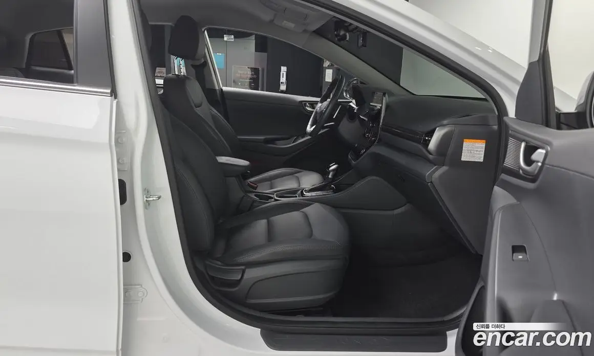 Hyundai Ioniq 2019 1.6 автомат (гидро), фото 16 Hyundai Ioniq 2019 1.6 автомат (гидро), фото 16