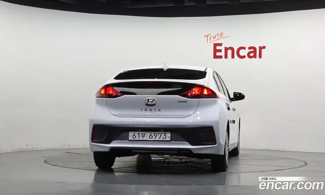 Hyundai Ioniq 2019 1.6 автомат (гидро), миниатюра 4 Hyundai Ioniq 2019 1.6 автомат (гидро), миниатюра 4