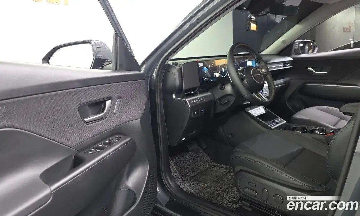 Hyundai Kona 2025 1.6 автомат (гидро), фото 13
