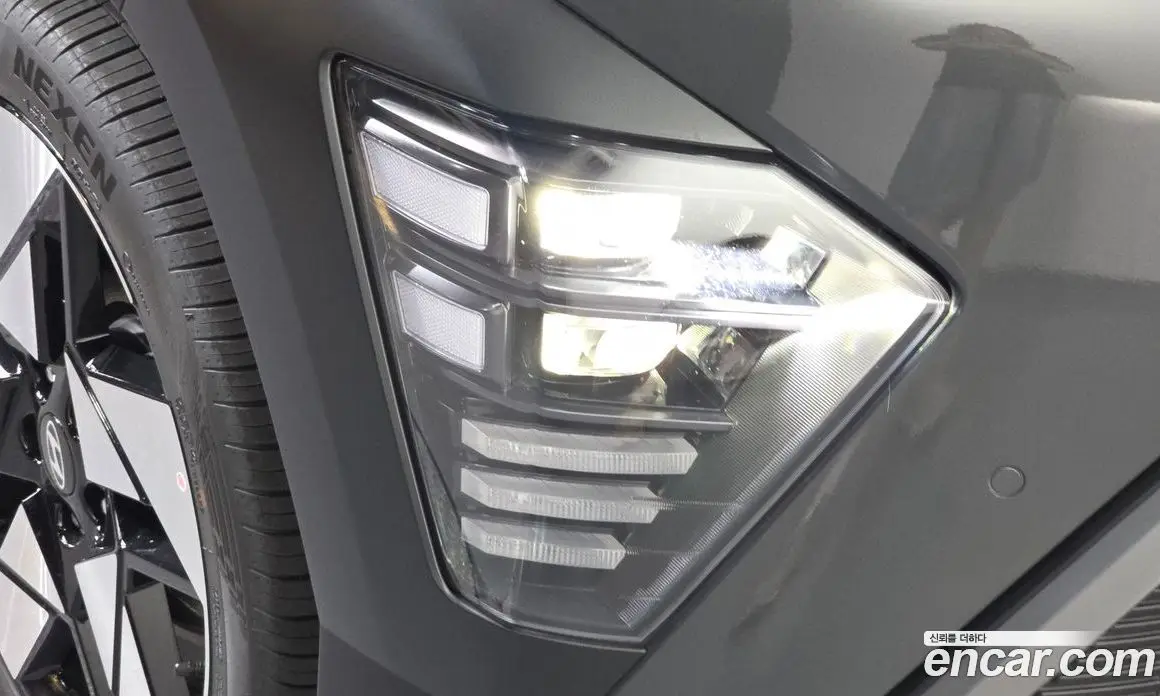 Hyundai Kona 2025 1.6 автомат (гидро), фото 8