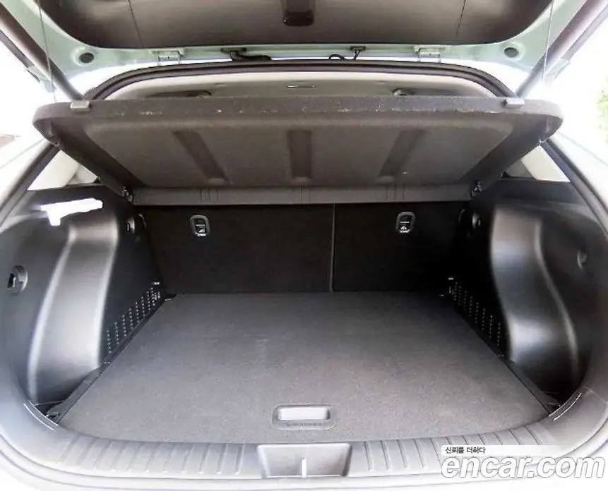 Hyundai Kona 2025 1.6 автомат (гидро), фото 20 Hyundai Kona 2025 1.6 автомат (гидро), фото 20