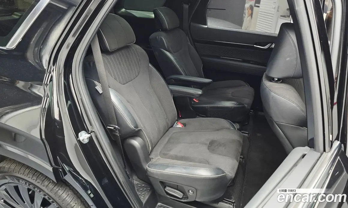 Hyundai Palisade 2023 3.8 автомат (гидро), фото 16