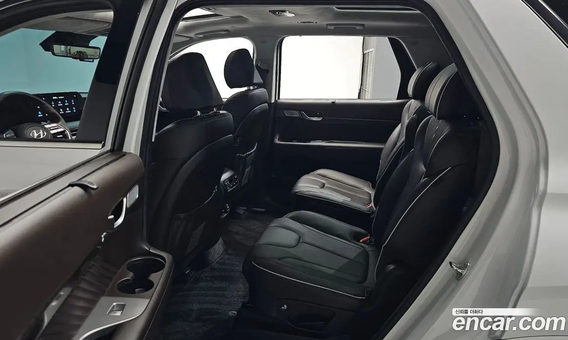 Hyundai Palisade 2024 2.2 автомат (гидро), фото 17