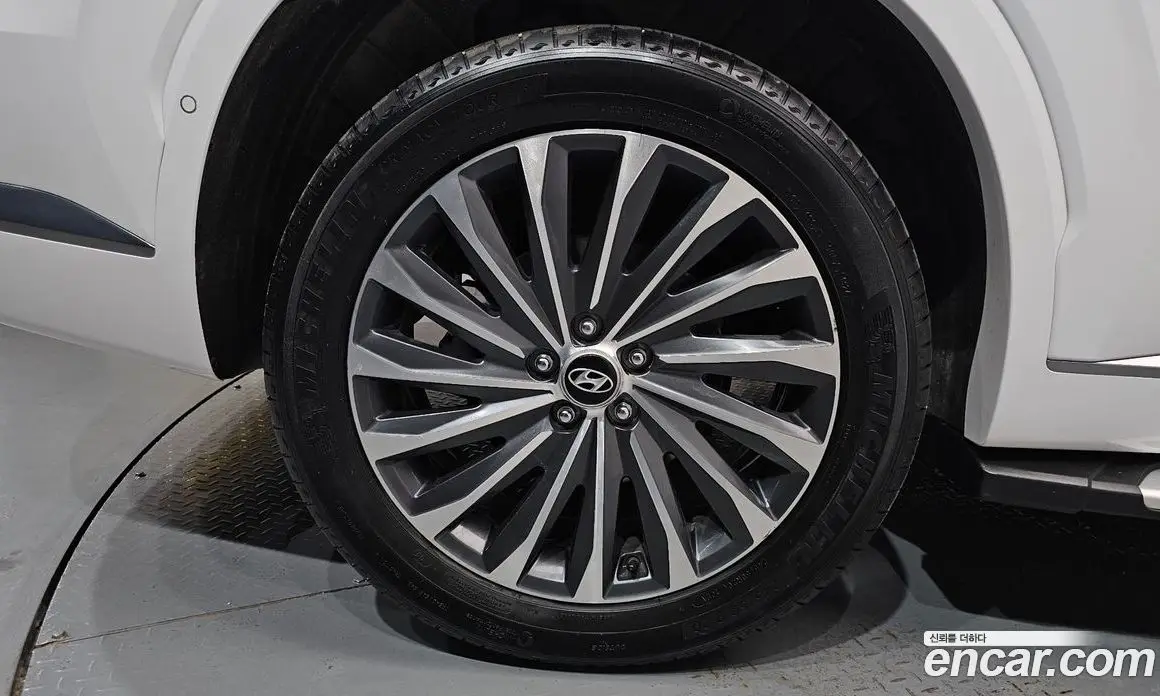 Hyundai Palisade 2024 2.2 автомат (гидро), фото 6