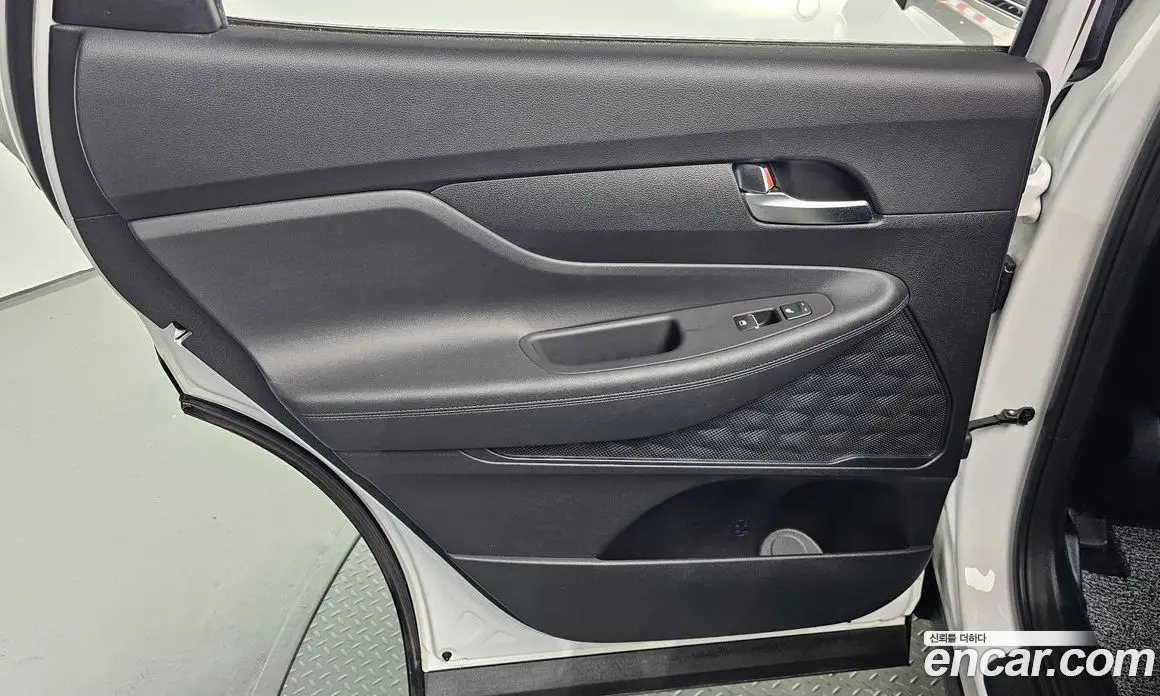 Hyundai Santa Fe 2023 2.5 автомат (гидро), фото 15