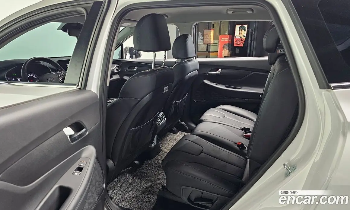 Hyundai Santa Fe 2023 2.5 автомат (гидро), фото 16