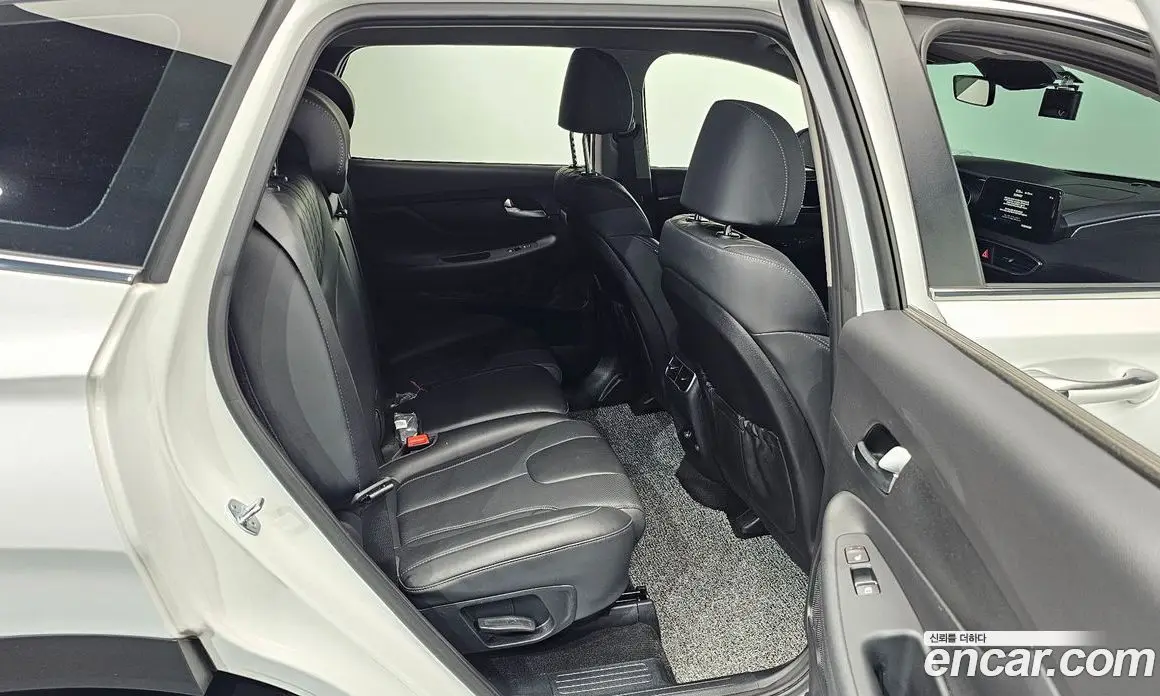 Hyundai Santa Fe 2023 2.5 автомат (гидро), фото 18