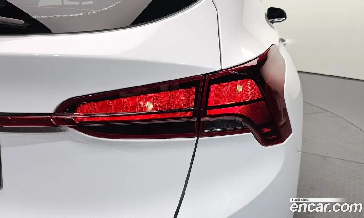 Hyundai Santa Fe 2023 2.5 автомат (гидро), фото 9