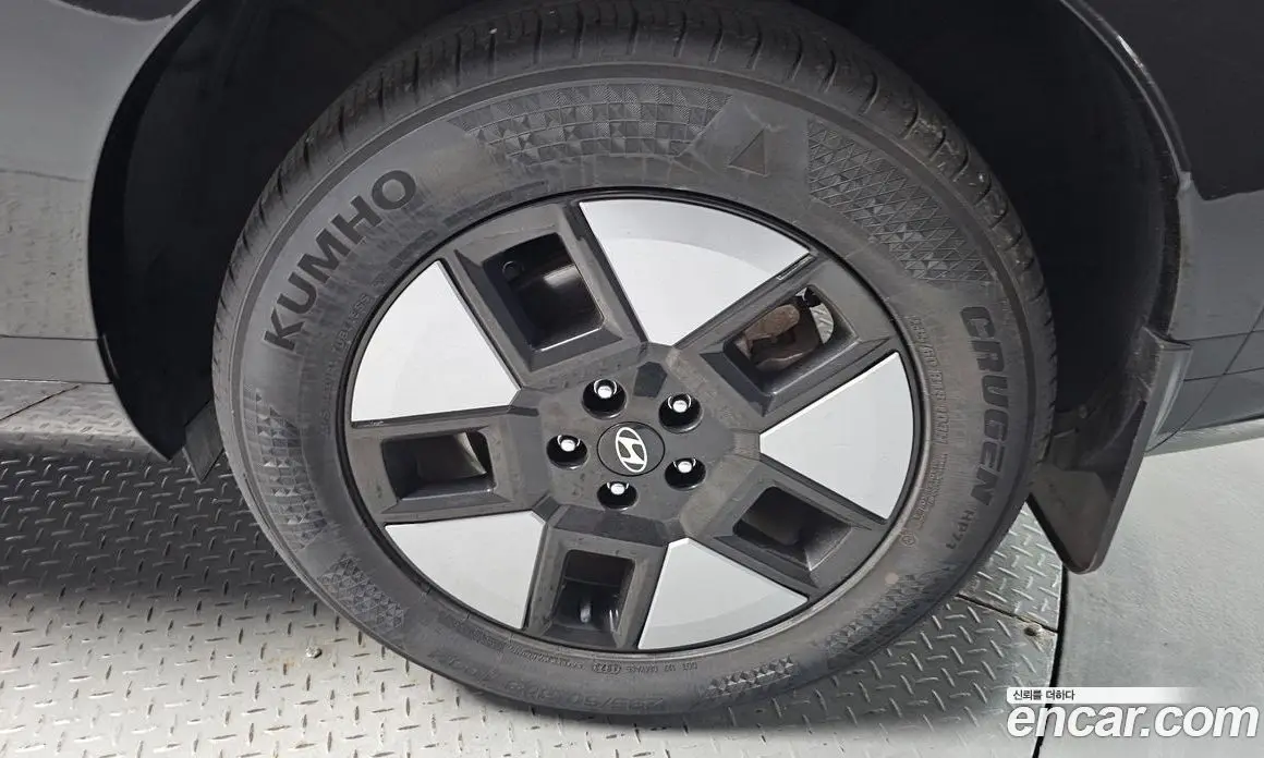 Hyundai Santa Fe 2023 1.6 автомат (гидро), фото 7