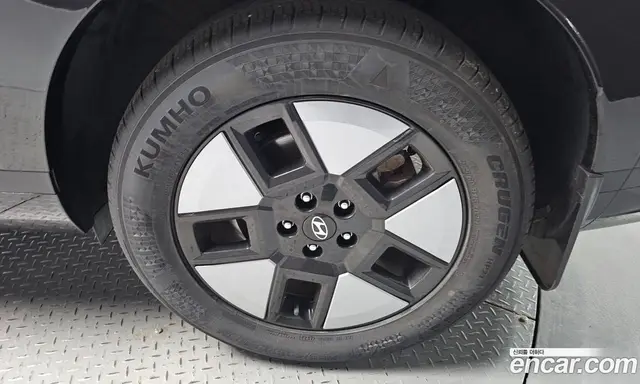 Hyundai Santa Fe 2023 1.6 автомат (гидро), миниатюра 7