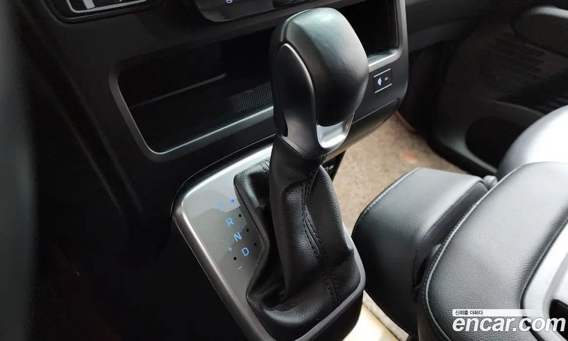 Hyundai Staria 2023 2.2 автомат (гидро), фото 12 Hyundai Staria 2023 2.2 автомат (гидро), фото 12