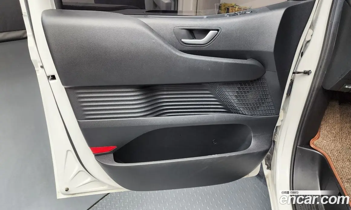 Hyundai Staria 2023 2.2 автомат (гидро), фото 14 Hyundai Staria 2023 2.2 автомат (гидро), фото 14