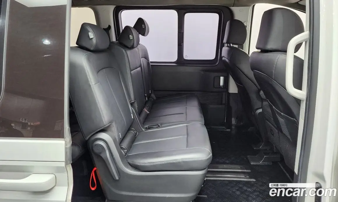 Hyundai Staria 2023 2.2 автомат (гидро), фото 16 Hyundai Staria 2023 2.2 автомат (гидро), фото 16