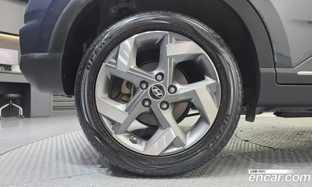 Hyundai Venue 2021 1.6 автомат (гидро), миниатюра 5 Hyundai Venue 2021 1.6 автомат (гидро), миниатюра 5