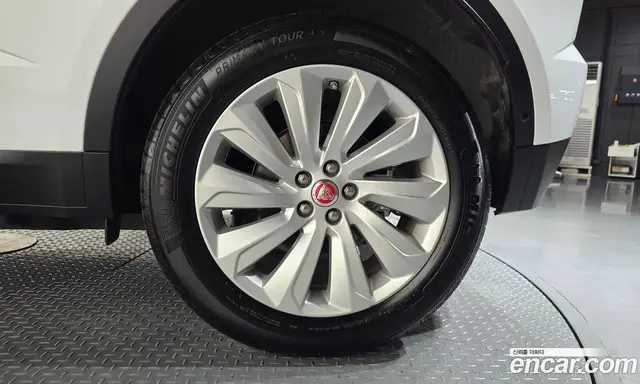 Jaguar E-Pace 2020 2.0 автомат (гидро), миниатюра 7