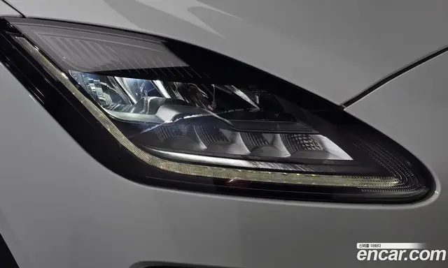 Jaguar E-Pace 2020 2.0 автомат (гидро), миниатюра 8