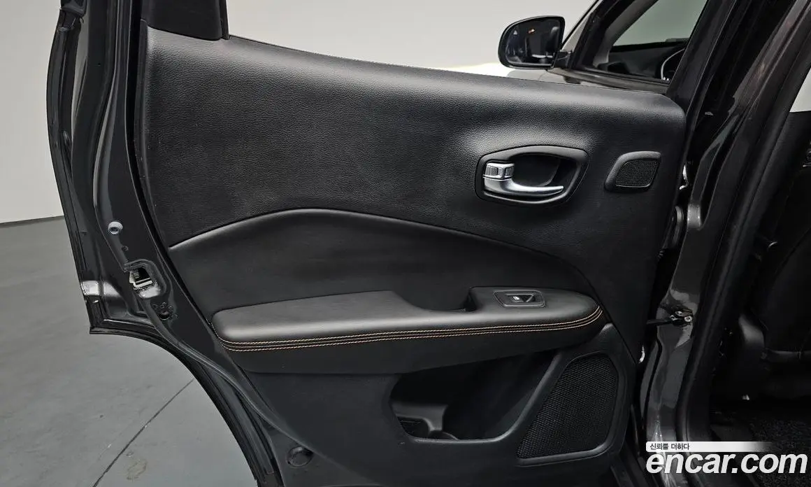 Jeep Compass 2021 2.4 автомат (гидро), фото 14 Jeep Compass 2021 2.4 автомат (гидро), фото 14