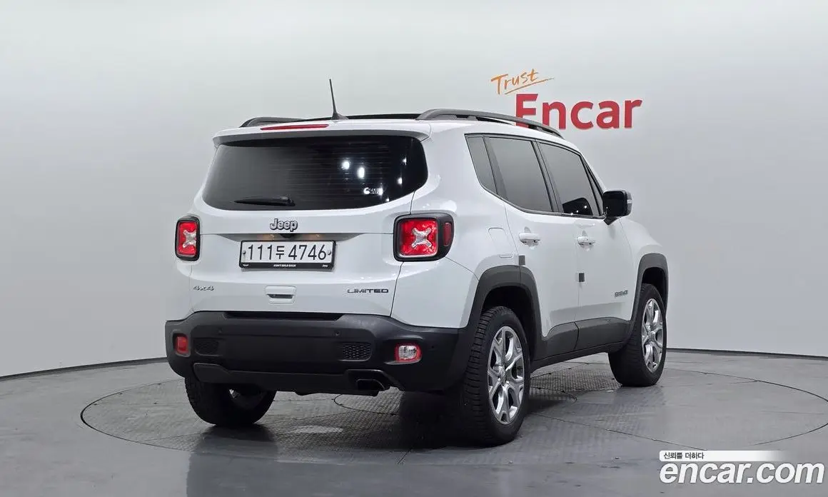 Jeep Renegade 2019 2.4 автомат (гидро), фото 2 Jeep Renegade 2019 2.4 автомат (гидро), фото 2