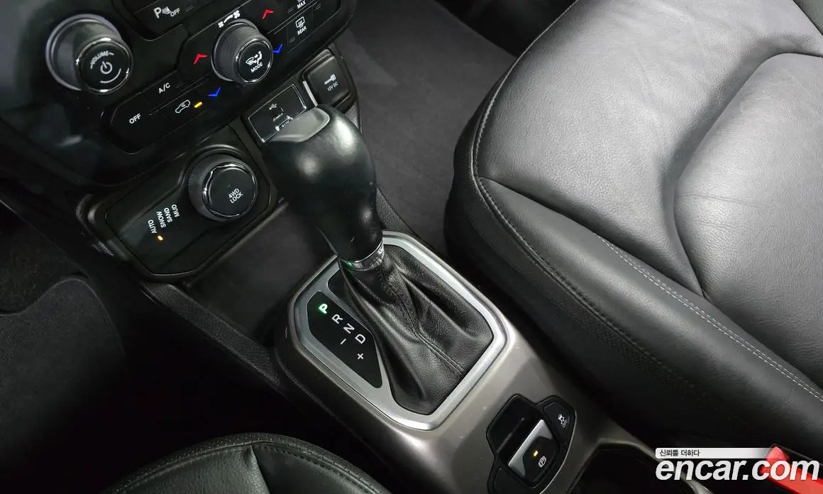 Jeep Renegade 2019 2.4 автомат (гидро), фото 12 Jeep Renegade 2019 2.4 автомат (гидро), фото 12