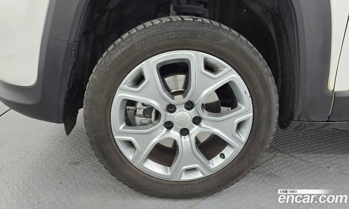 Jeep Renegade 2019 2.4 автомат (гидро), фото 5 Jeep Renegade 2019 2.4 автомат (гидро), фото 5