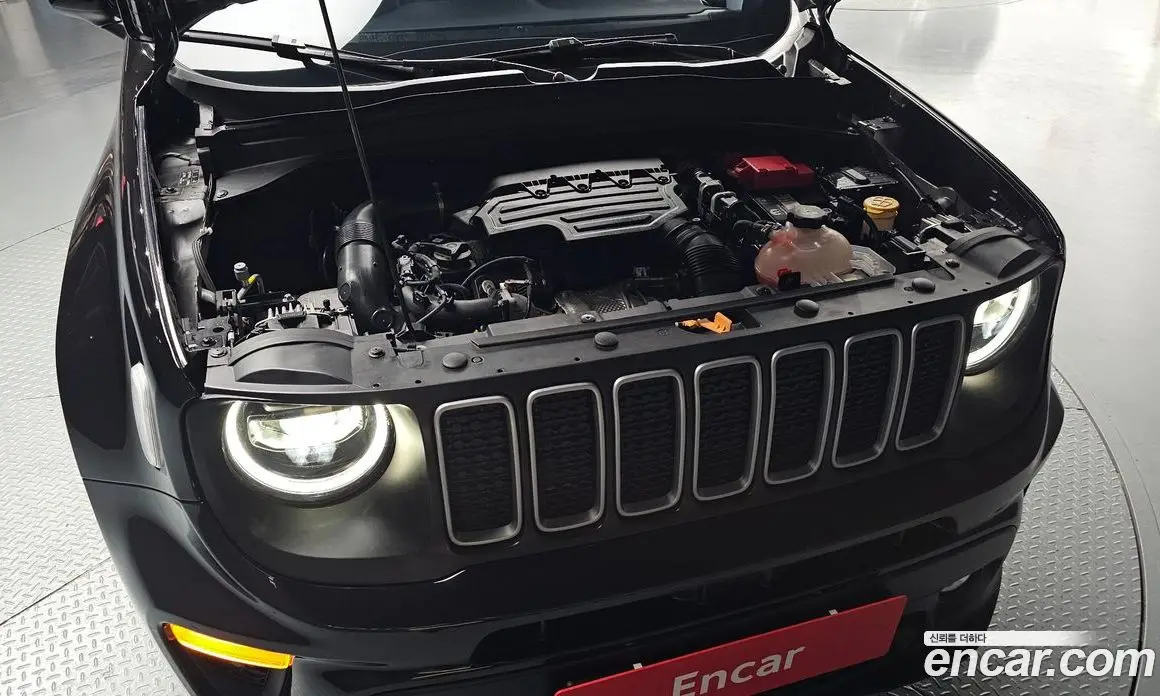 Jeep Renegade 2023 1.3 автомат (гидро), фото 6