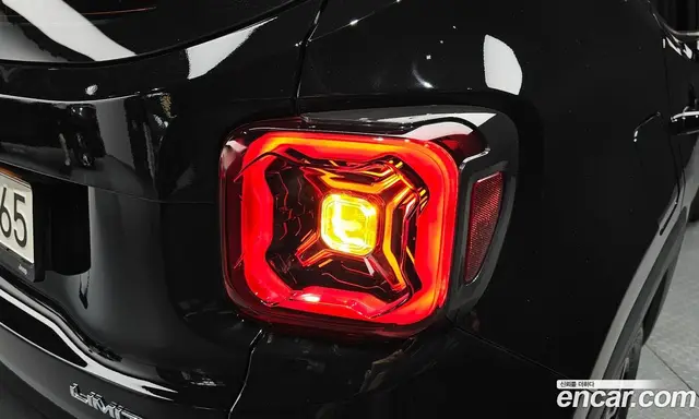 Jeep Renegade 2023 1.3 автомат (гидро), миниатюра 9