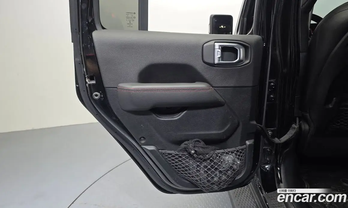 Jeep Wrangler 2021 2.0 автомат (гидро), фото 15