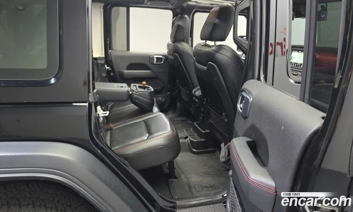 Jeep Wrangler 2021 2.0 автомат (гидро), фото 17