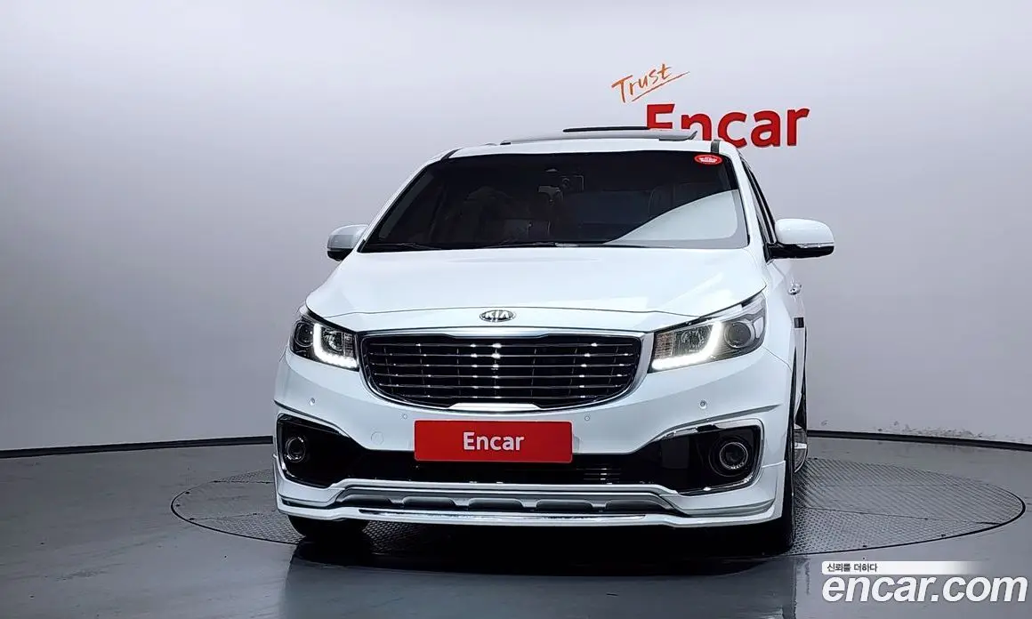 Kia Carnival 2017 2.2 автомат (гидро), фото 3 Kia Carnival 2017 2.2 автомат (гидро), фото 3