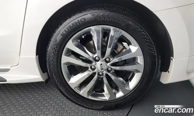 Kia Carnival 2017 2.2 автомат (гидро), миниатюра 7 Kia Carnival 2017 2.2 автомат (гидро), миниатюра 7