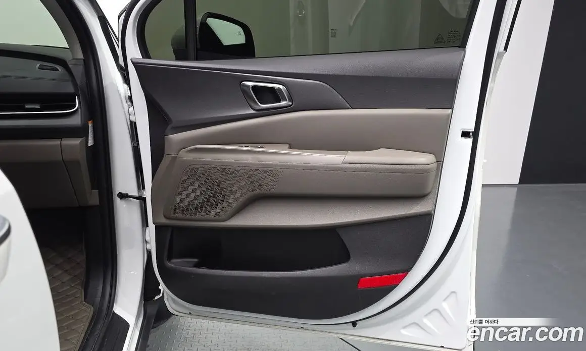 Kia Carnival 2024 1.6 автомат (гидро), фото 14 Kia Carnival 2024 1.6 автомат (гидро), фото 14