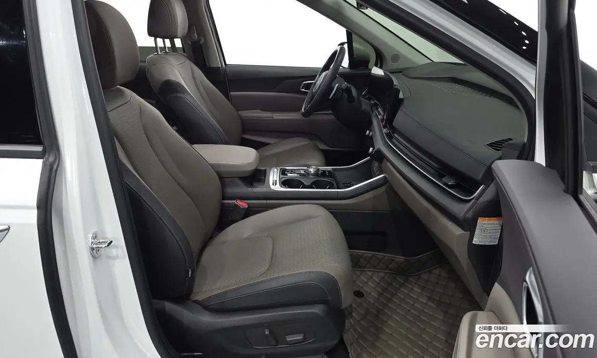 Kia Carnival 2024 1.6 автомат (гидро), фото 17 Kia Carnival 2024 1.6 автомат (гидро), фото 17
