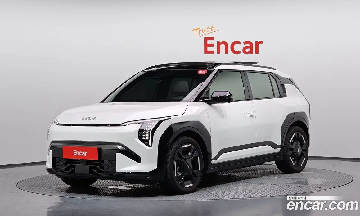 Kia EV3 2026 0.2 автомат (гидро), фото 1 Kia EV3 2026 0.2 автомат (гидро), фото 1