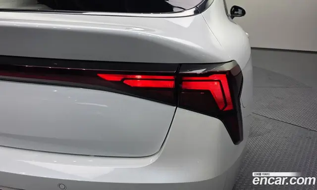 Kia K5 (Optima) 2024 2.0 автомат (гидро), миниатюра 9 Kia K5 (Optima) 2024 2.0 автомат (гидро), миниатюра 9