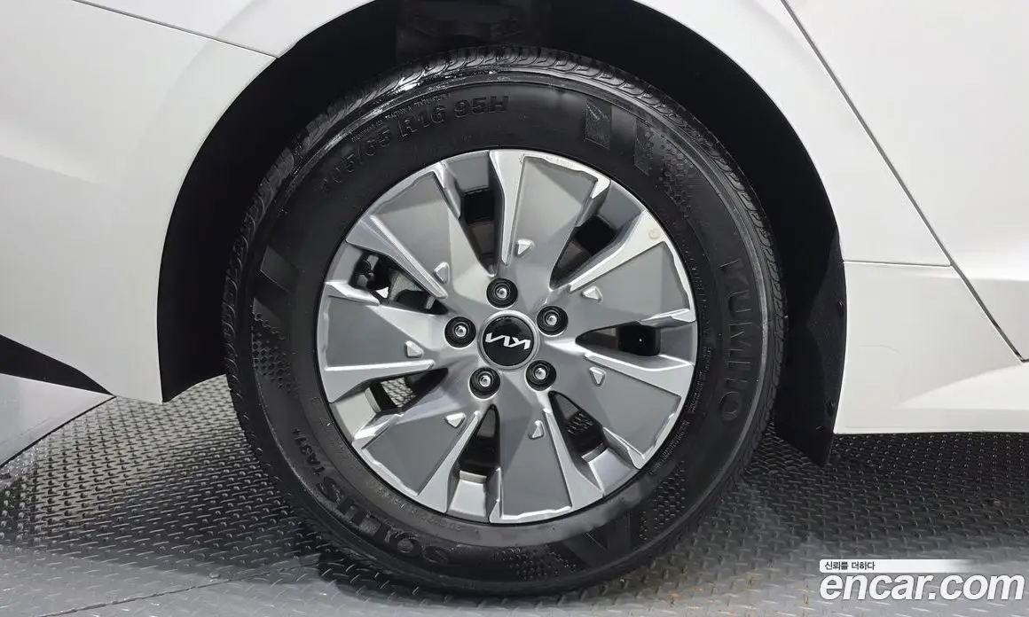Kia K5 (Optima) 2024 2.0 автомат (гидро), фото 5