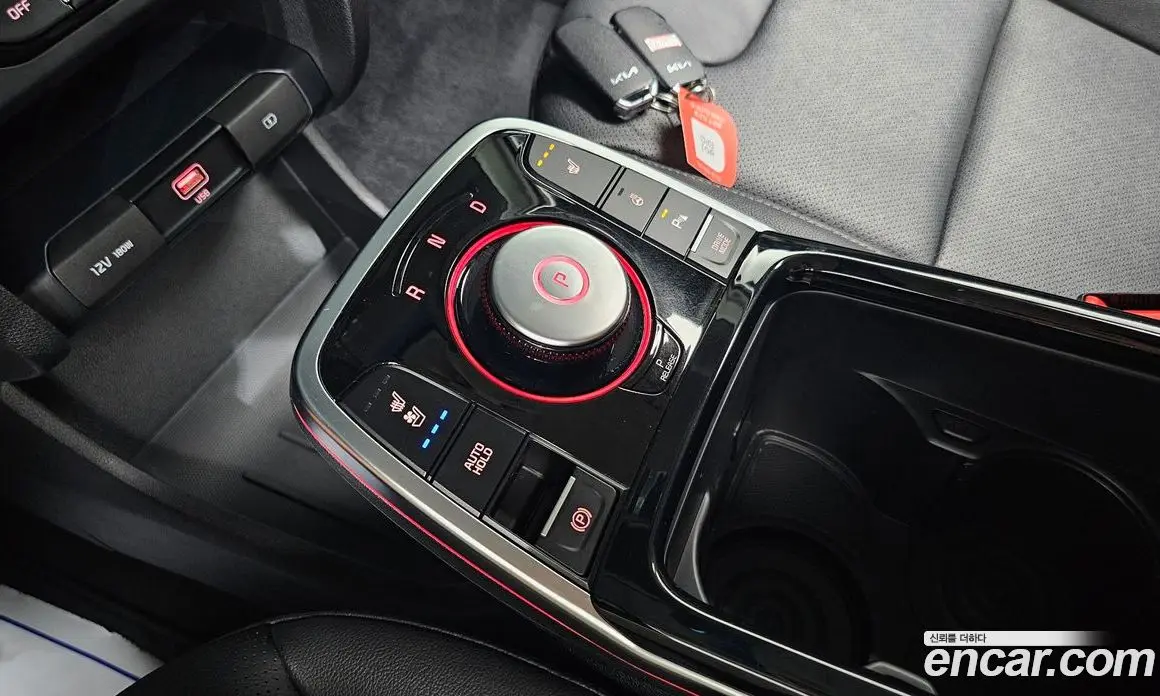 Kia Niro 2022 0.2 автомат (гидро), фото 12 Kia Niro 2022 0.2 автомат (гидро), фото 12