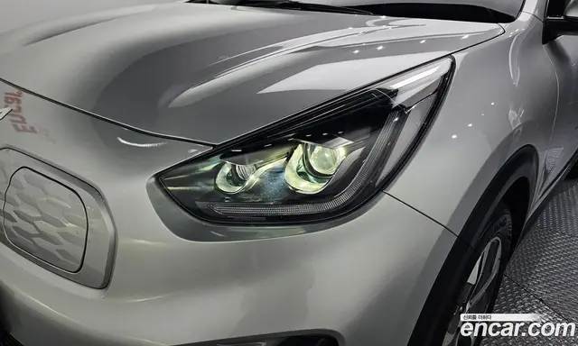 Kia Niro 2022 0.2 автомат (гидро), миниатюра 8 Kia Niro 2022 0.2 автомат (гидро), миниатюра 8