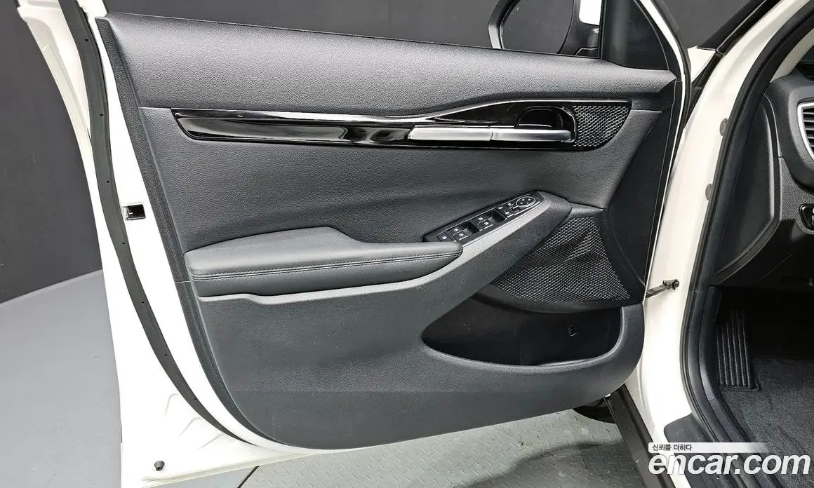Kia Seltos 2021 1.6 автомат (гидро), фото 14