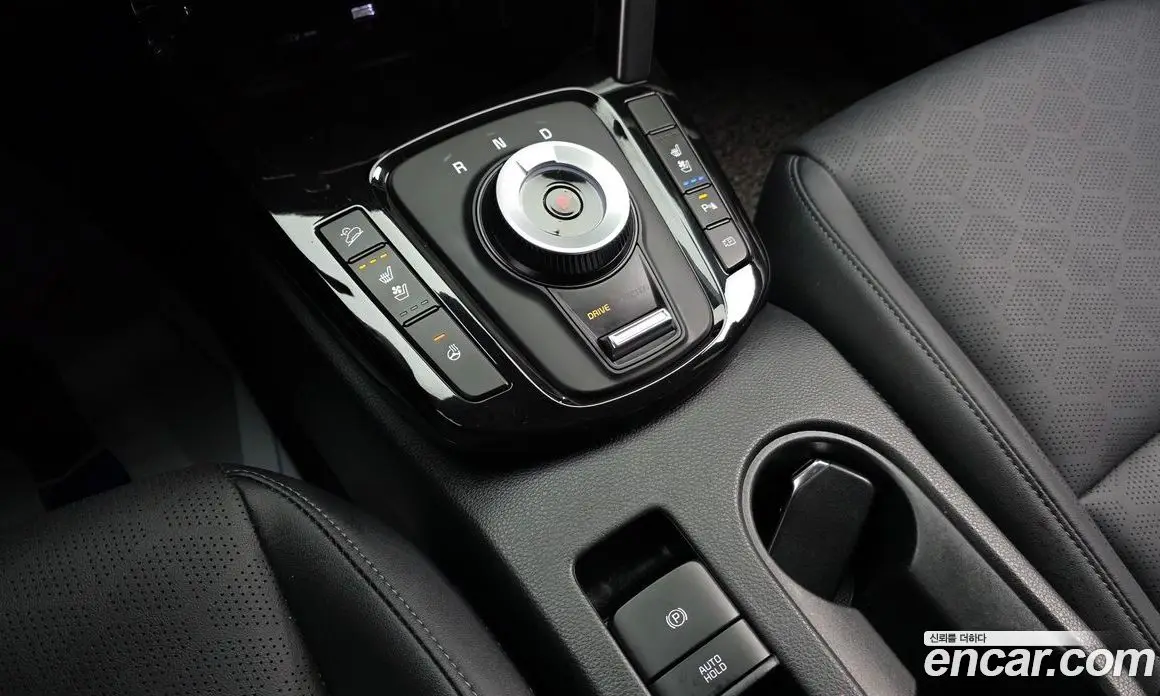 Kia Seltos 2023 1.6 автомат (гидро), фото 12 Kia Seltos 2023 1.6 автомат (гидро), фото 12