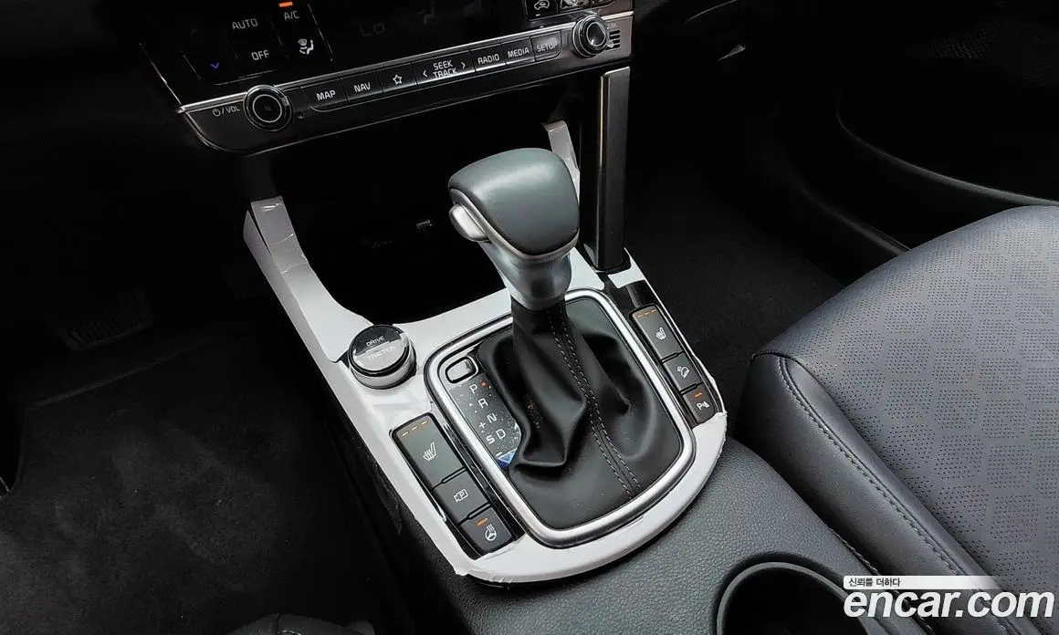 Kia Seltos 2025 1.6 автомат (гидро), фото 14 Kia Seltos 2025 1.6 автомат (гидро), фото 14
