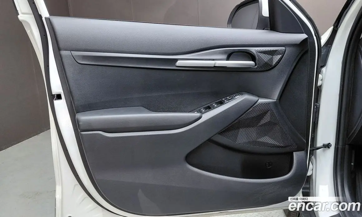 Kia Seltos 2025 1.6 автомат (гидро), фото 15 Kia Seltos 2025 1.6 автомат (гидро), фото 15